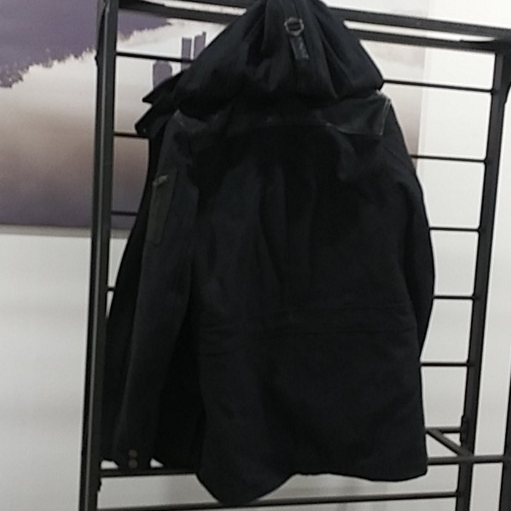 Rouge Jacket - Picture 7 of 8